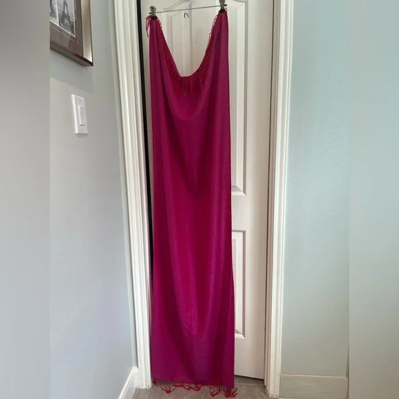 Pashmina Scarf in Fuchsia Pattern - Picture 2 of 11